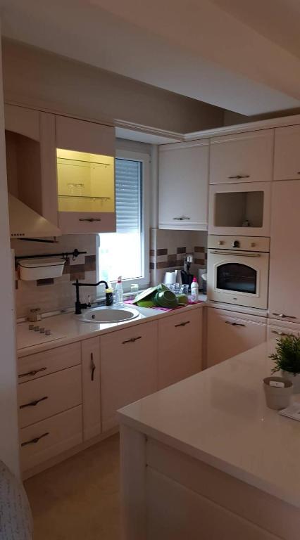 Luxury Apartment 2 kitchen